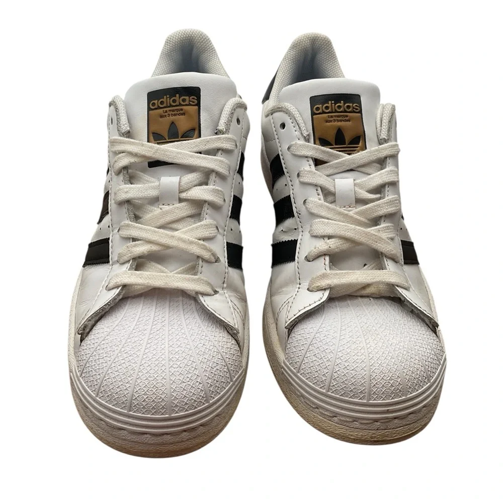 Adidas Classic White‎ and Black Sneakers size 8