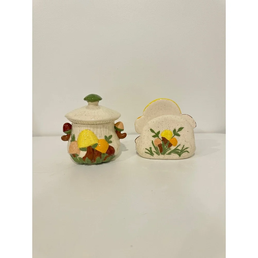 N/A vintage ceramic