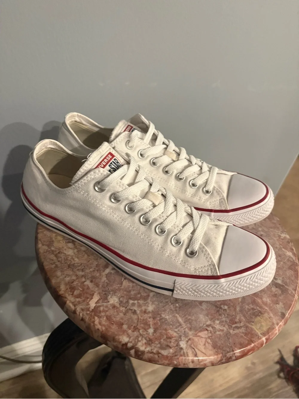 Converse low top