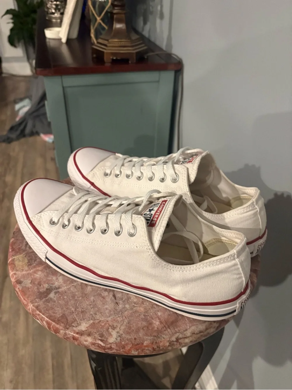 Converse low top