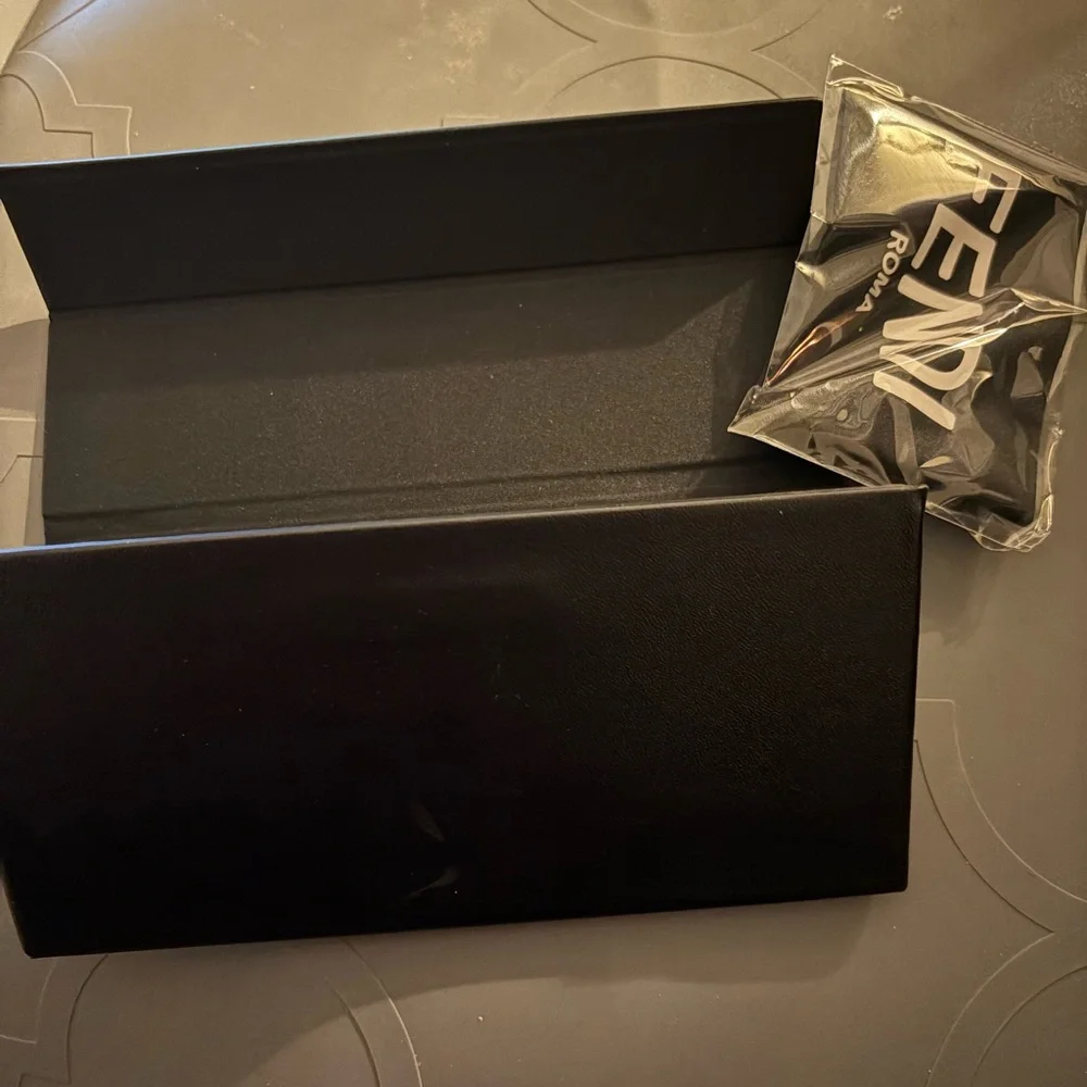 N/A empty case scratches