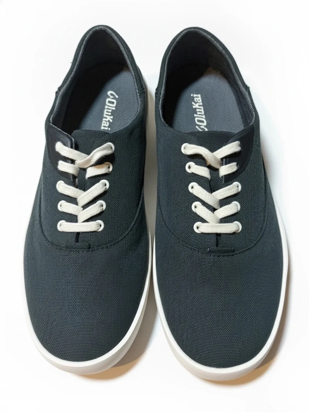 OluKai casual low