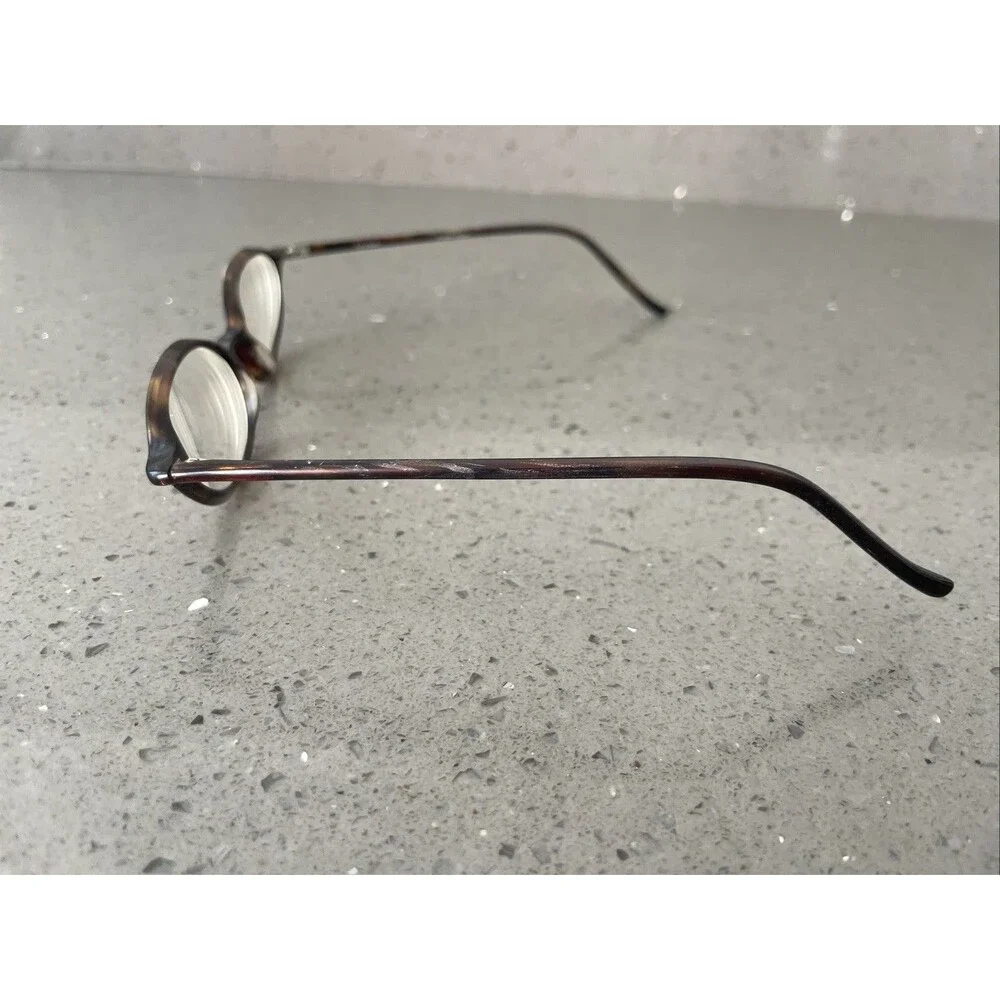 Vera Wang this frames