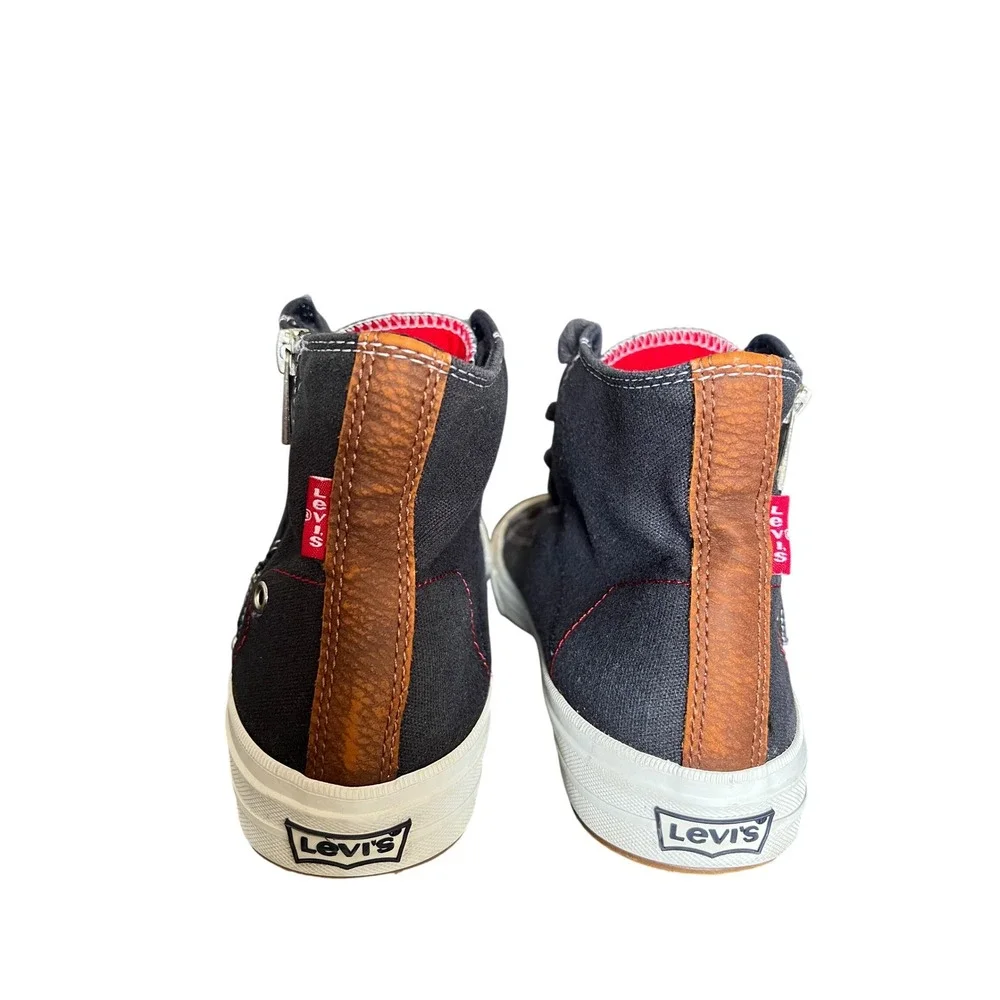 Levis elevate your
