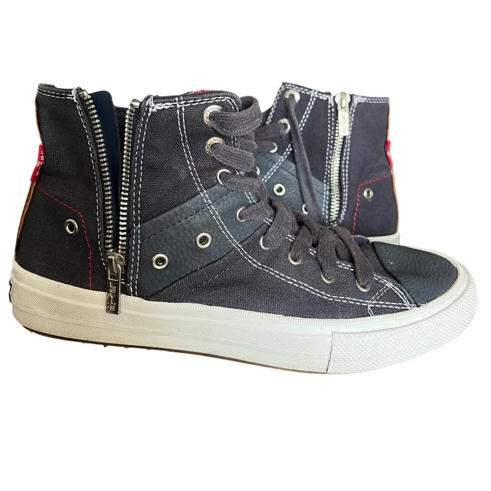 Levis elevate your