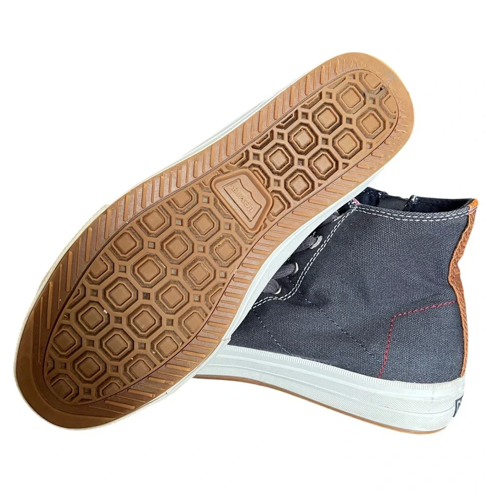 Levis elevate your