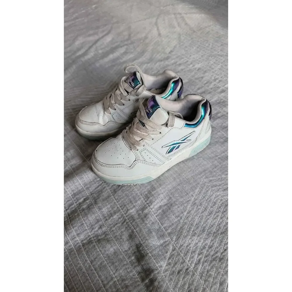 Girls Reebok Shoes SIZE 12‎