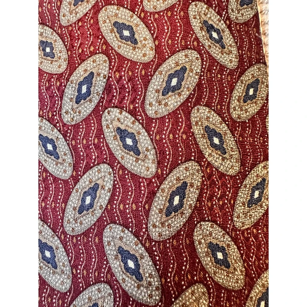 Fierté Mens Silk Tie Made in Italy Burgundy Tan‎ Oval Medallion Print