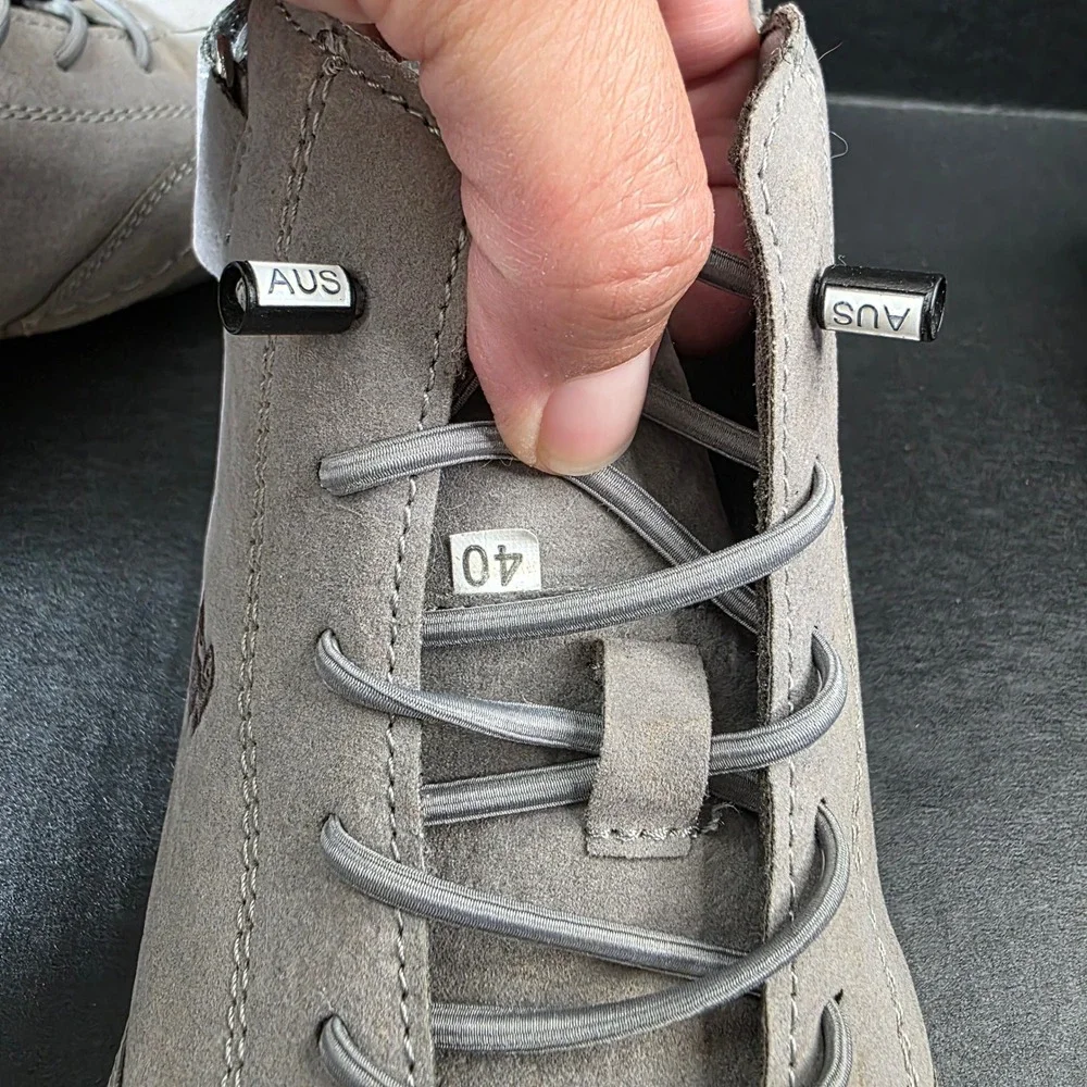 DBECK leather grey genre
