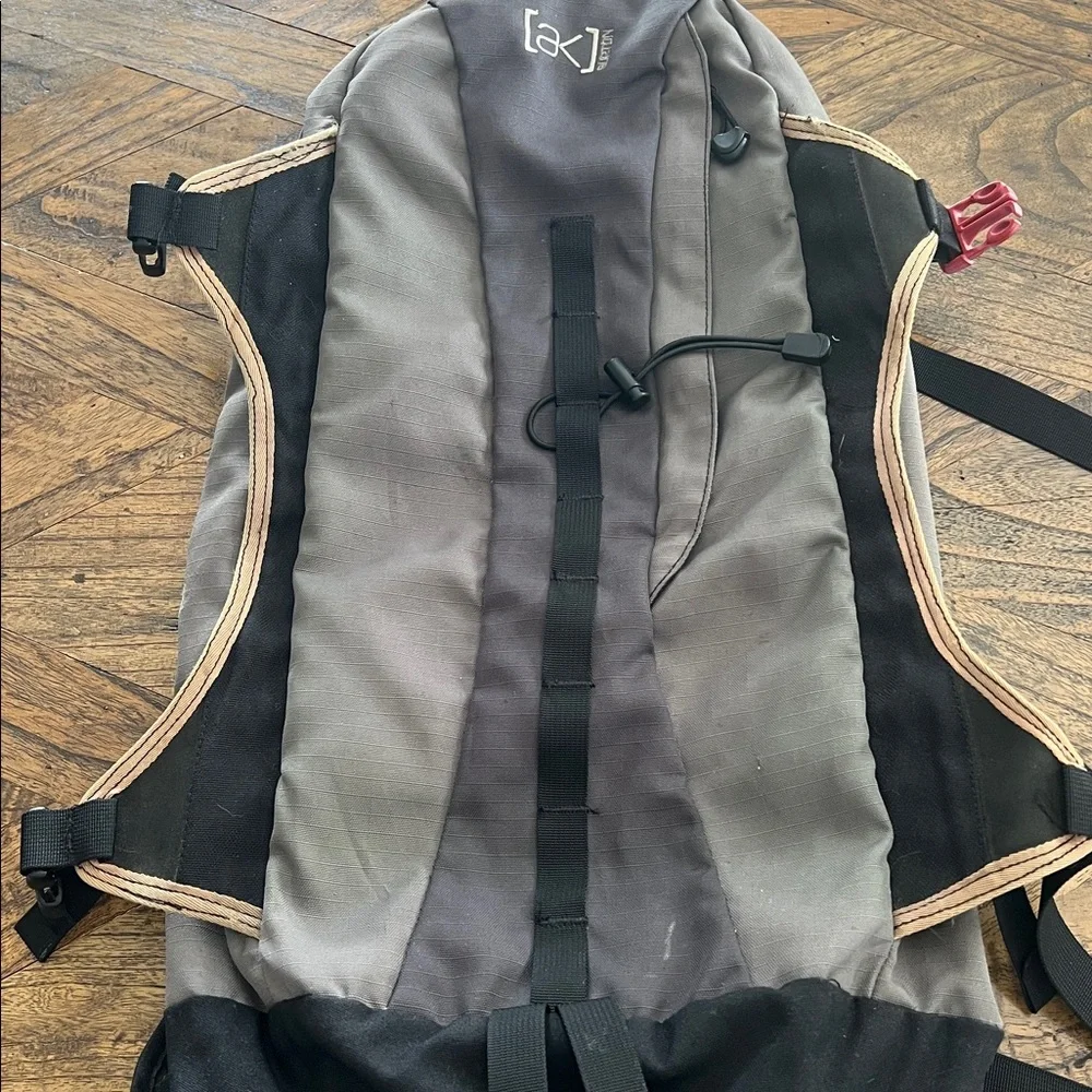 Vintage Burton AK Dispatcher Backpack, 25L Daypack w/room for snowboard/tools