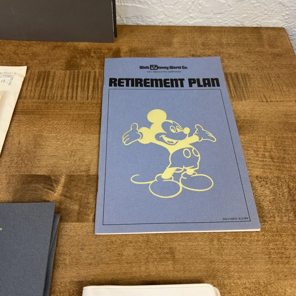 Vintage‎ Disneyland/Disney World Employee Cast Member Admission Pass & More!