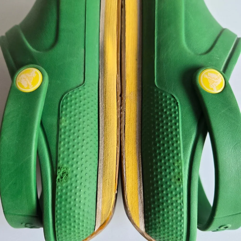 CROCS pre owned