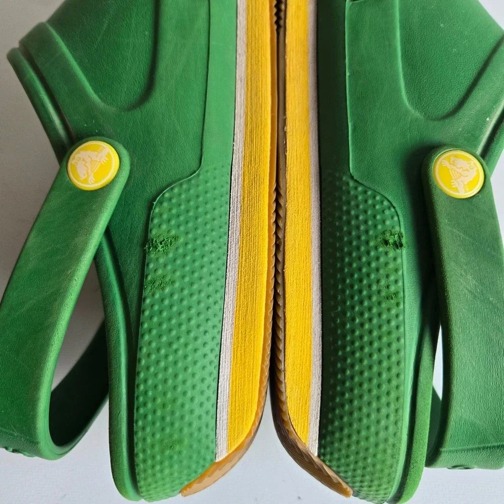 CROCS pre owned