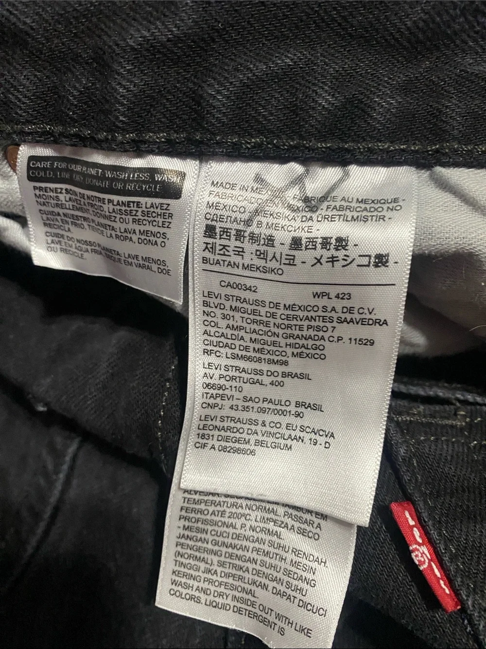 Levis vintage black