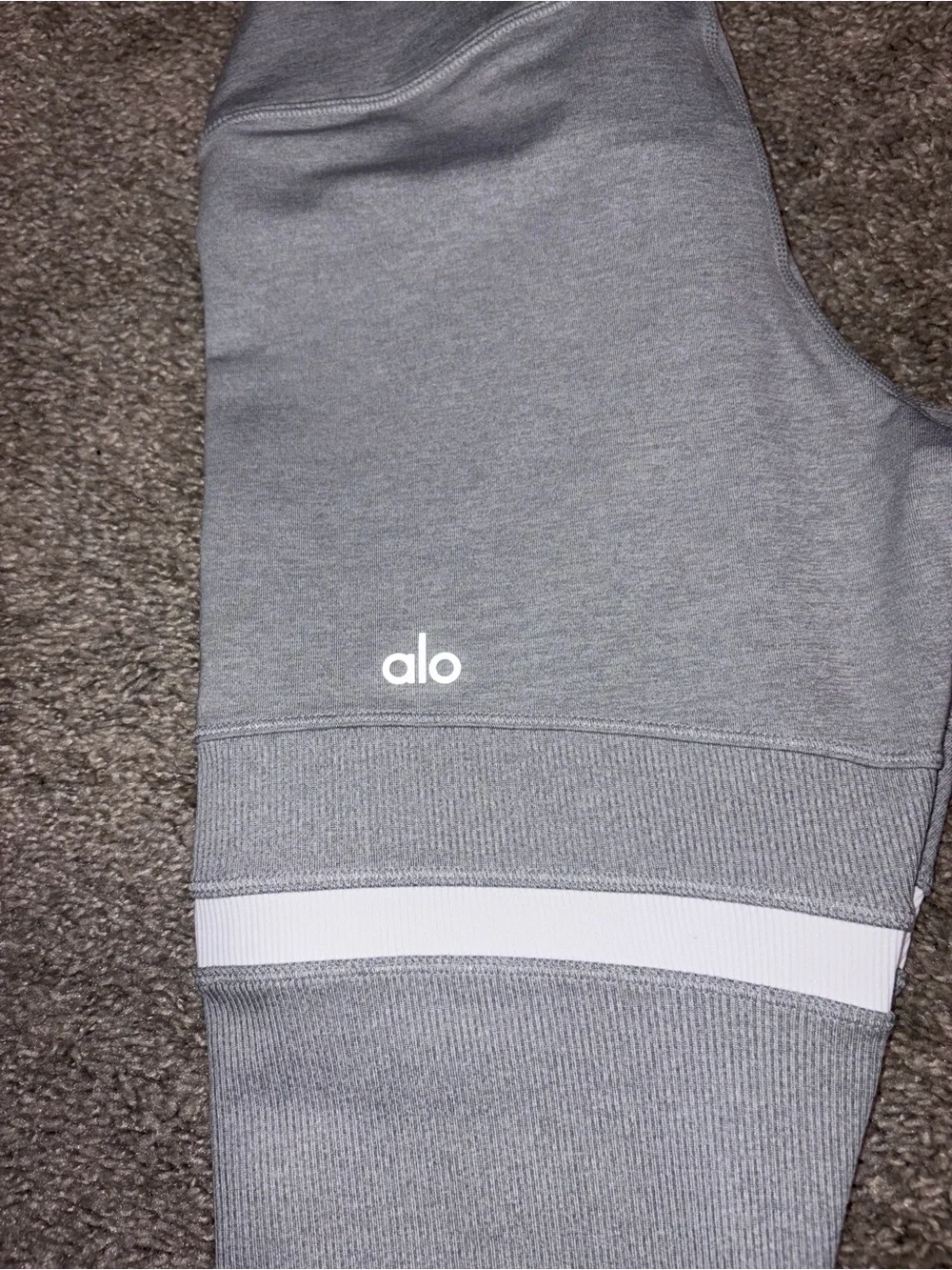 ALO YOGA Legit High Waist Leggings In Athletic Heather Grey/ White XS