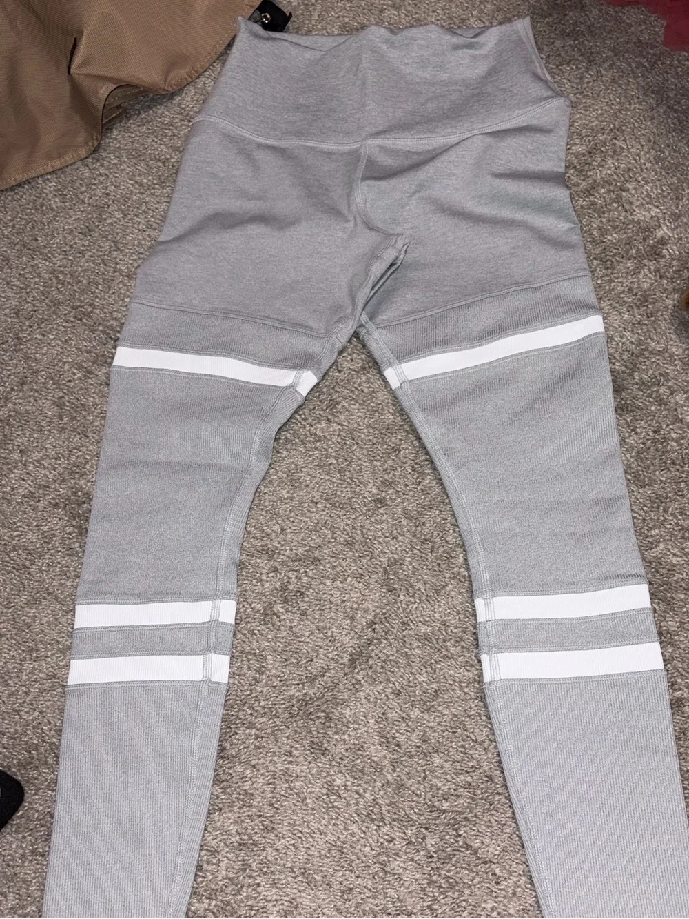 ALO YOGA Legit High Waist Leggings In Athletic Heather Grey/ White XS