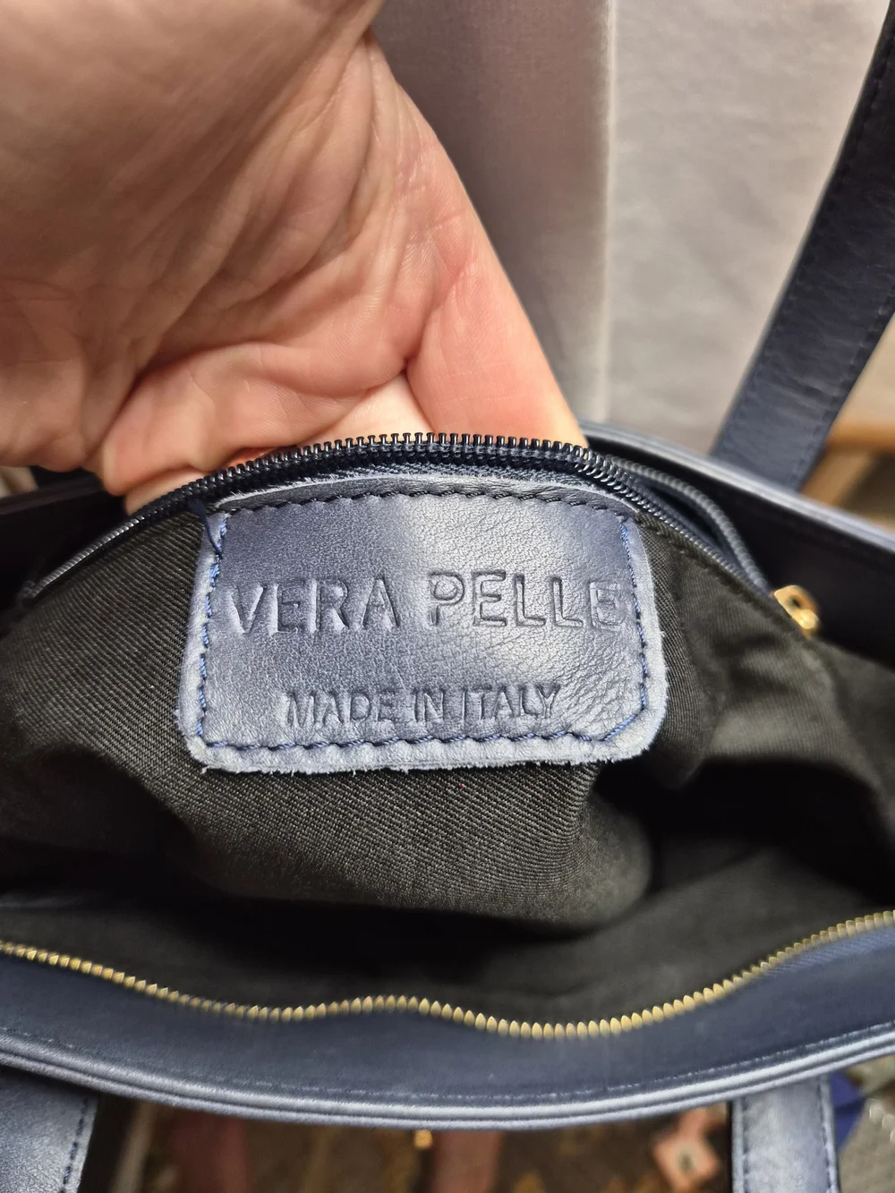 Italian Vera Pelle Genuine Leather Navy Satchel Tote Purse Gold Hardware