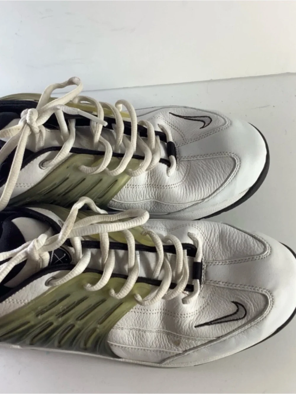 Nike Air Men White Leather Golf Shoes  - Size 10.5