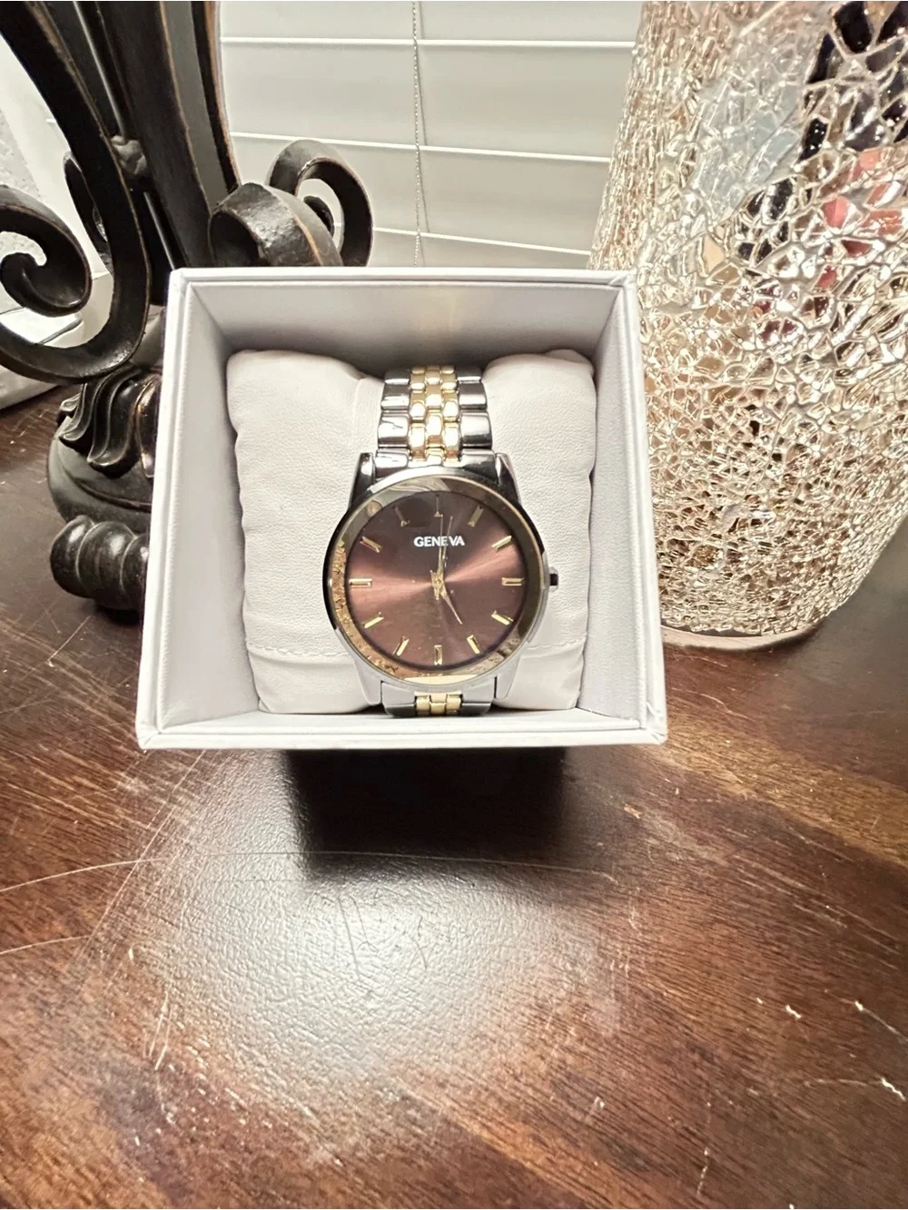 Geneva elegant men’s