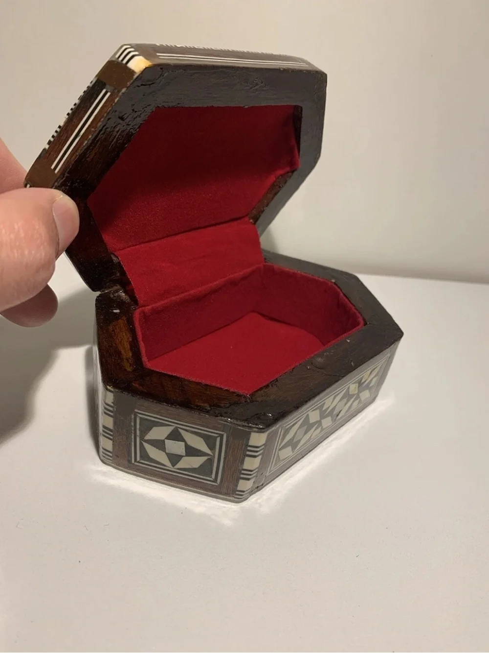N/A hexagonal decorative