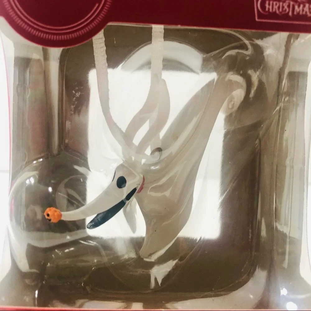Hallmark free 3”