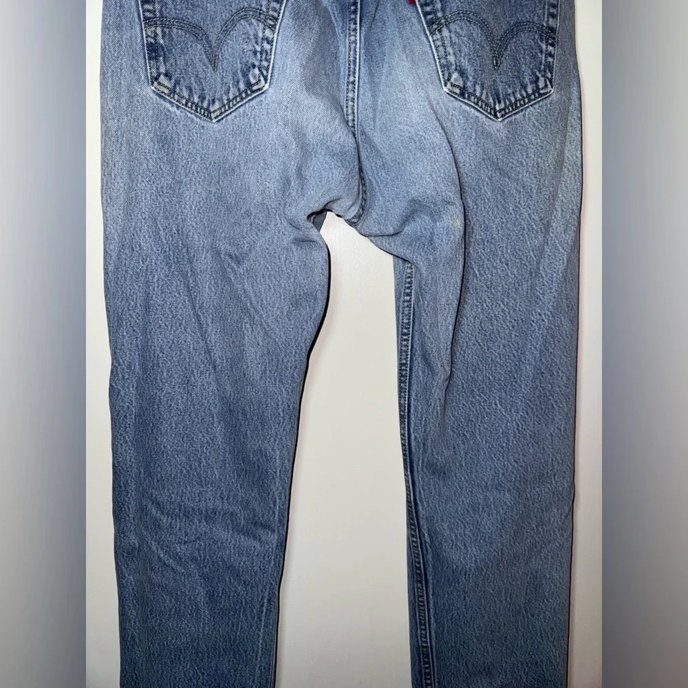 Levis tag size