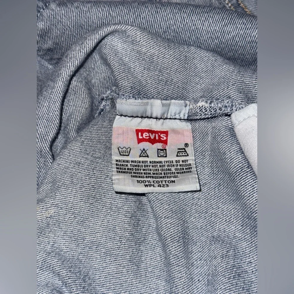 Levis tag size