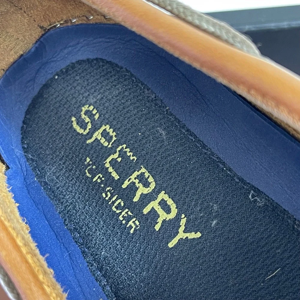Sperry lining water