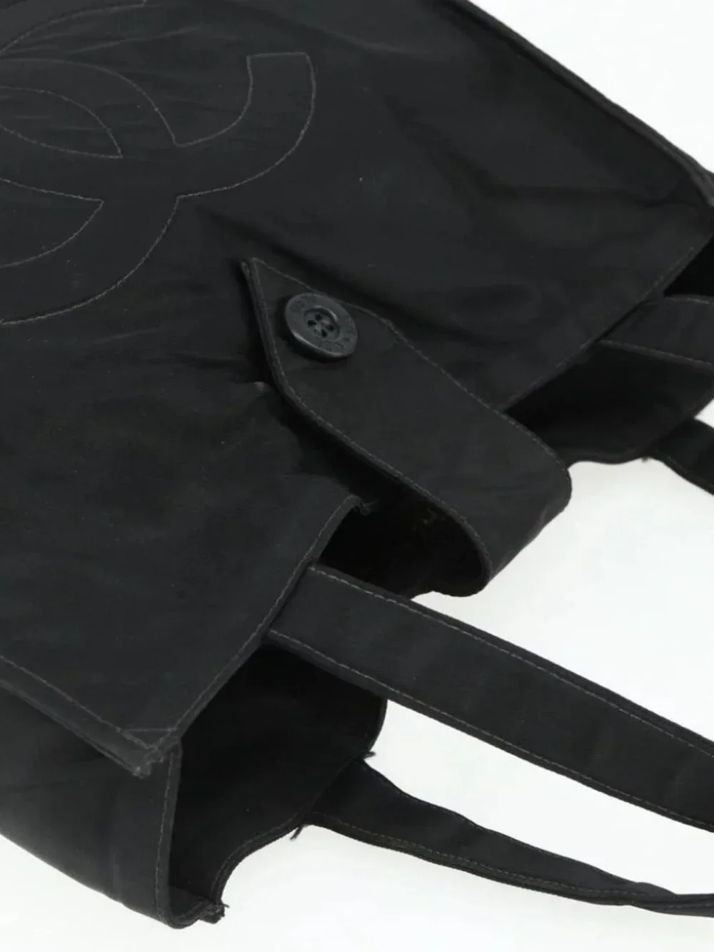 CHANEL brand	chanel color	black