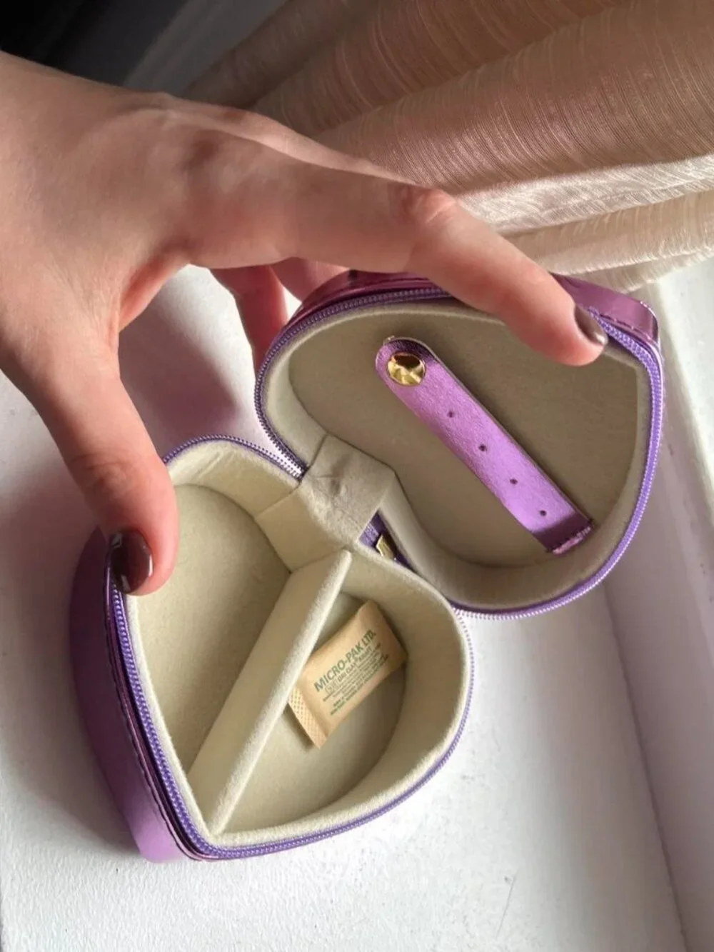 NWT Pink/Purple Zip Up Soft Jewelry Box