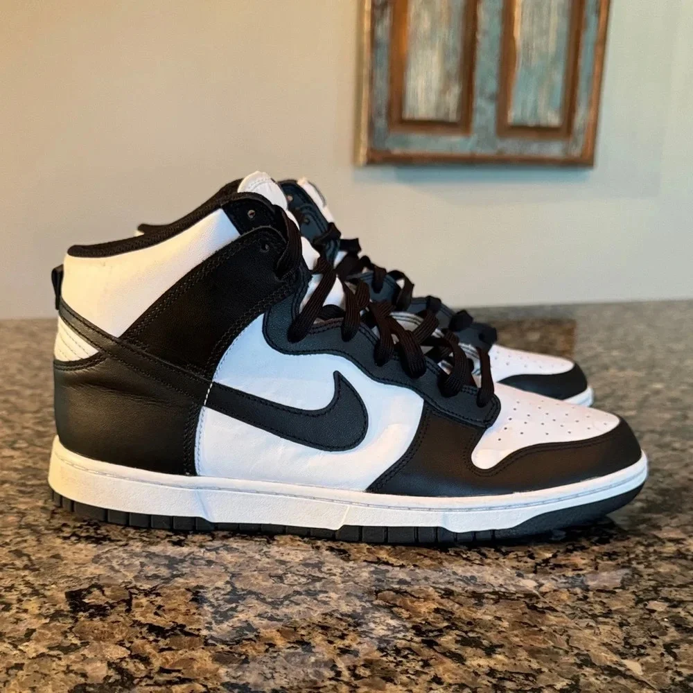 Nike classic sneakers