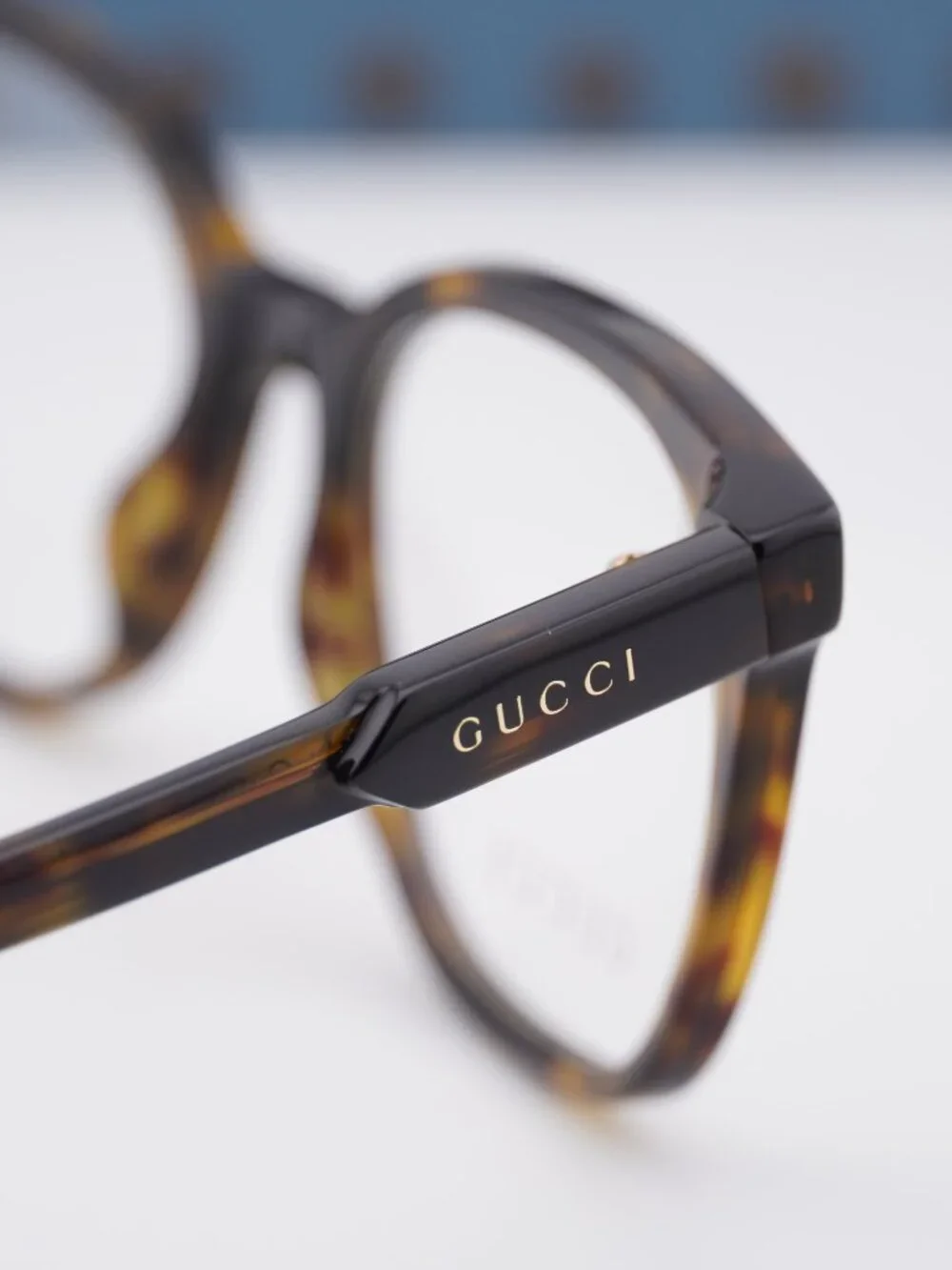 Gucci model gg1821o