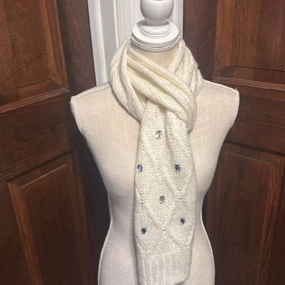 Mixit white winter scarf with embellishment.