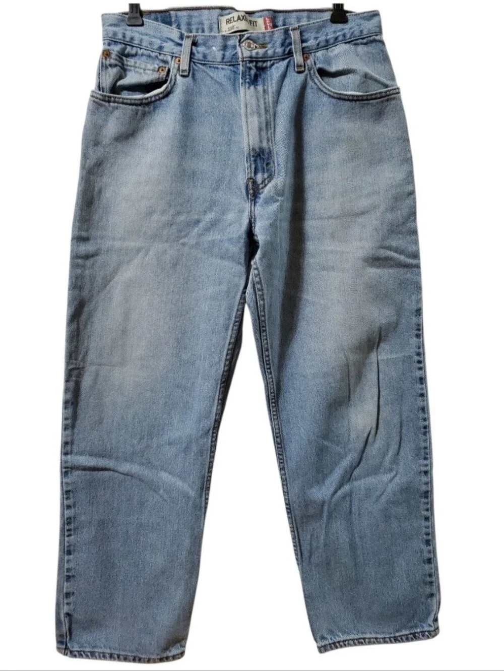 Levis relaxed lay brand