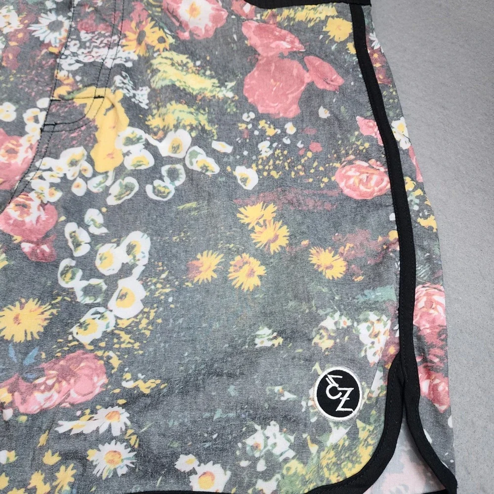 Ezekiel‎ Board Shorts Black Floral Print Surf Trunks Mens 34