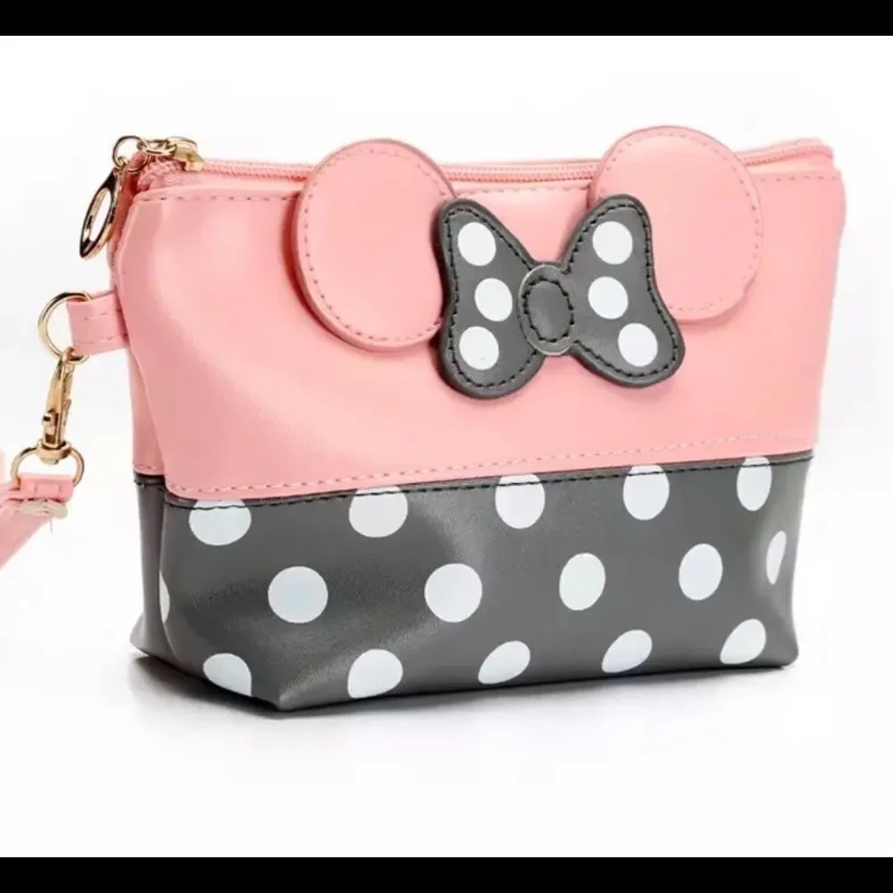 🌷🌷HOST PICK🌷🌷MINNIE WRISTLET/COSMETIC BAG‎