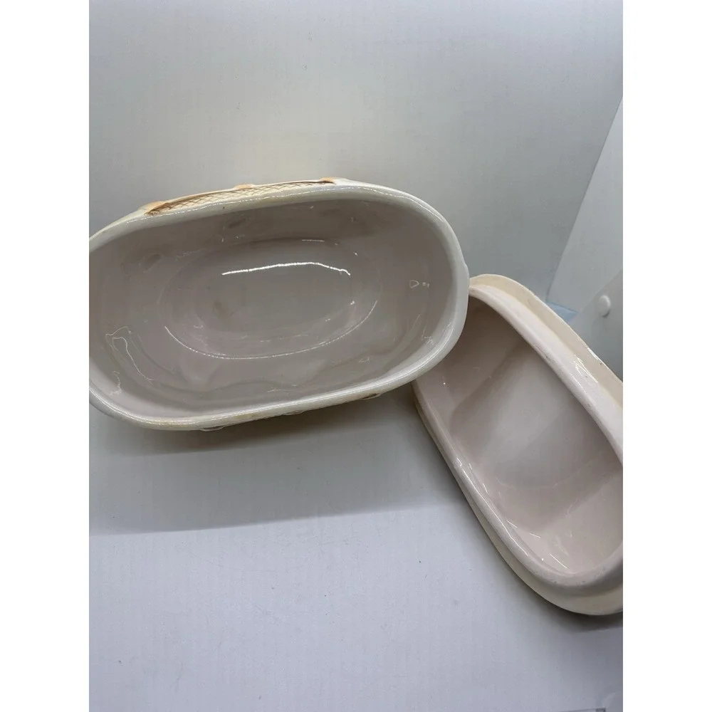 The Unbranded Brand vtg ceramic