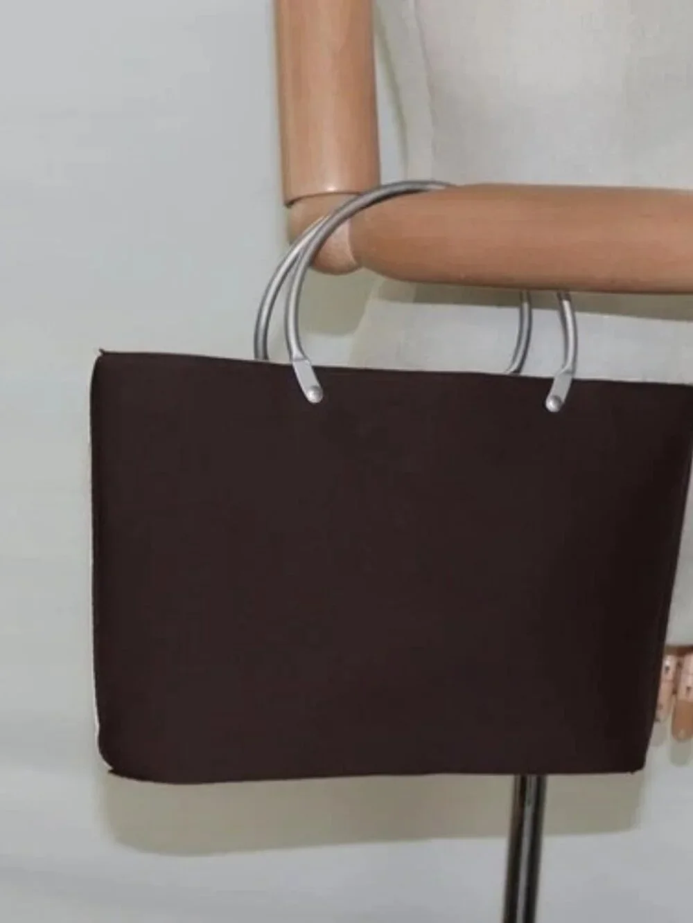 CHANEL brand	chanel color	brown