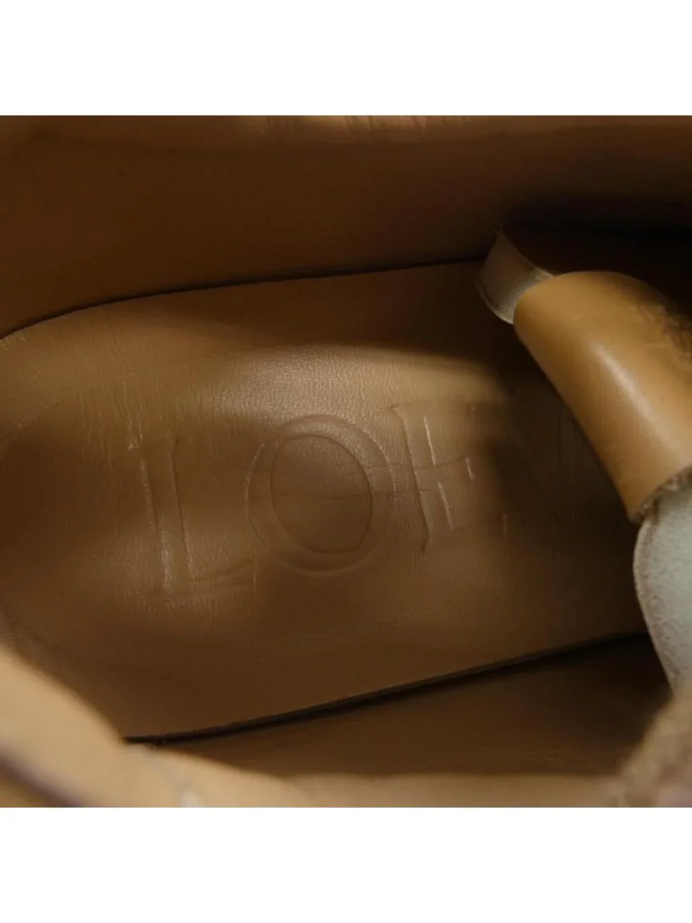 Loewe purposes experts