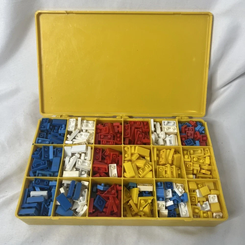 Vintage Yellow Plastic Box With Building Pieces Toy‎ Red Blue White Yellow