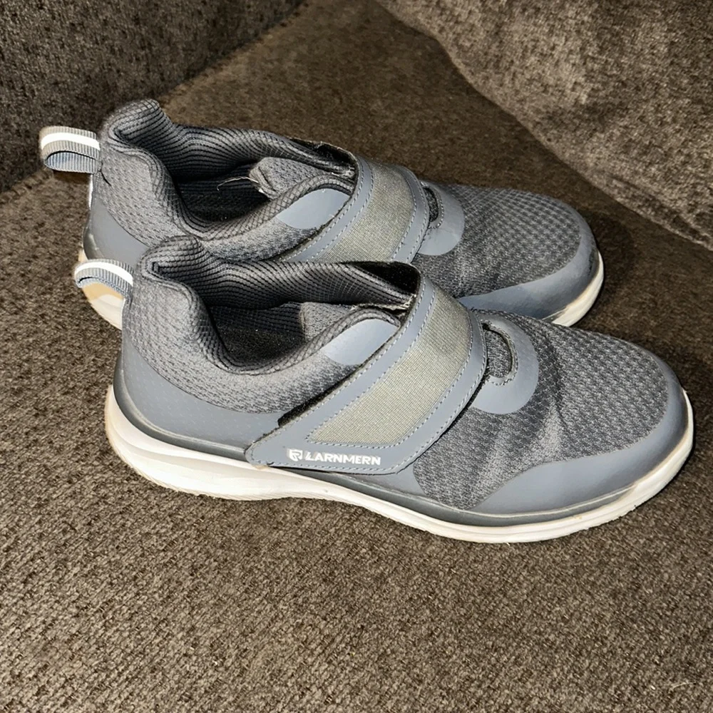 Larnmern steel velcro shoes