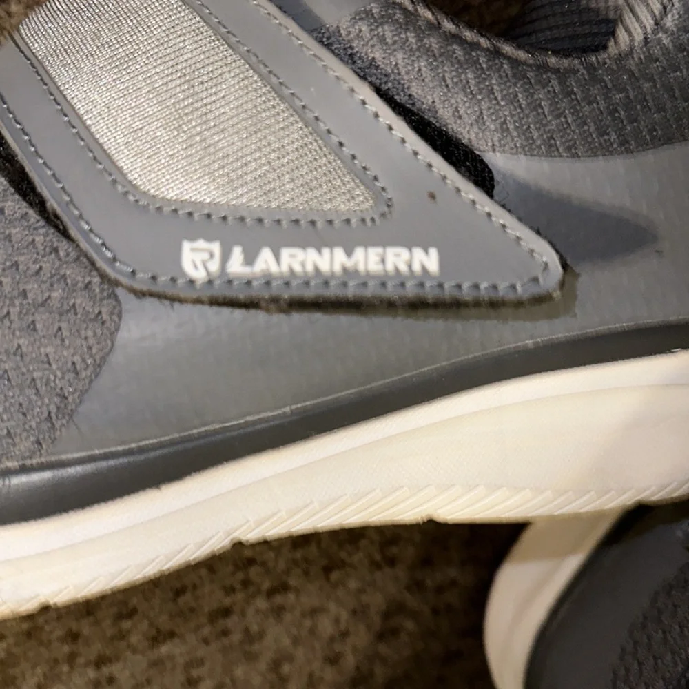 Larnmern grey by