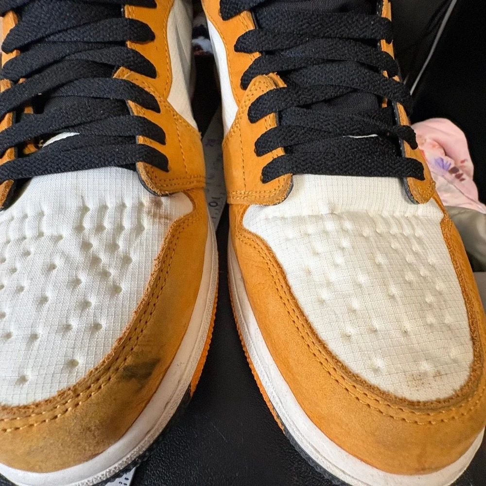 Air Jordan 1 Retro High‎ OG Yellow Ochre DB2889-700 Size 12 Men's Used Authentic
