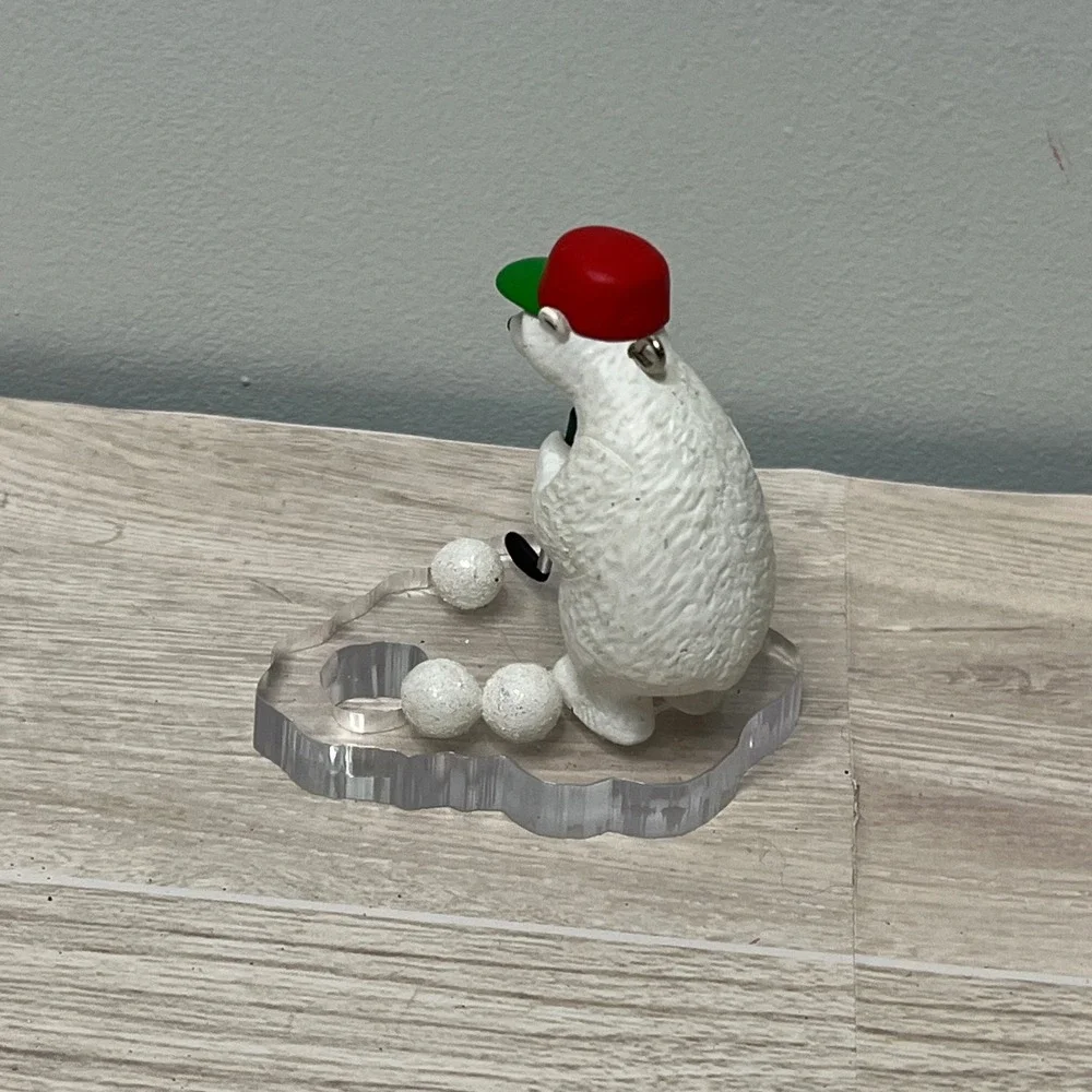 2000‎ Hallmark Polar Bear Golfer Ornament Ice Skater Figurine