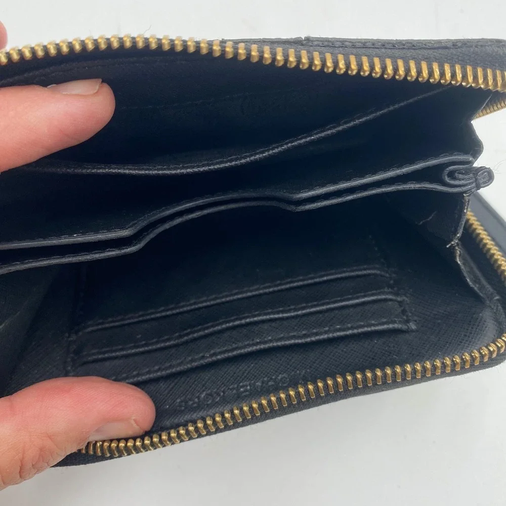 Michael Kors Jet Set Zip Around Wristlet Wallet Womens Black Saffiano Gold‎
