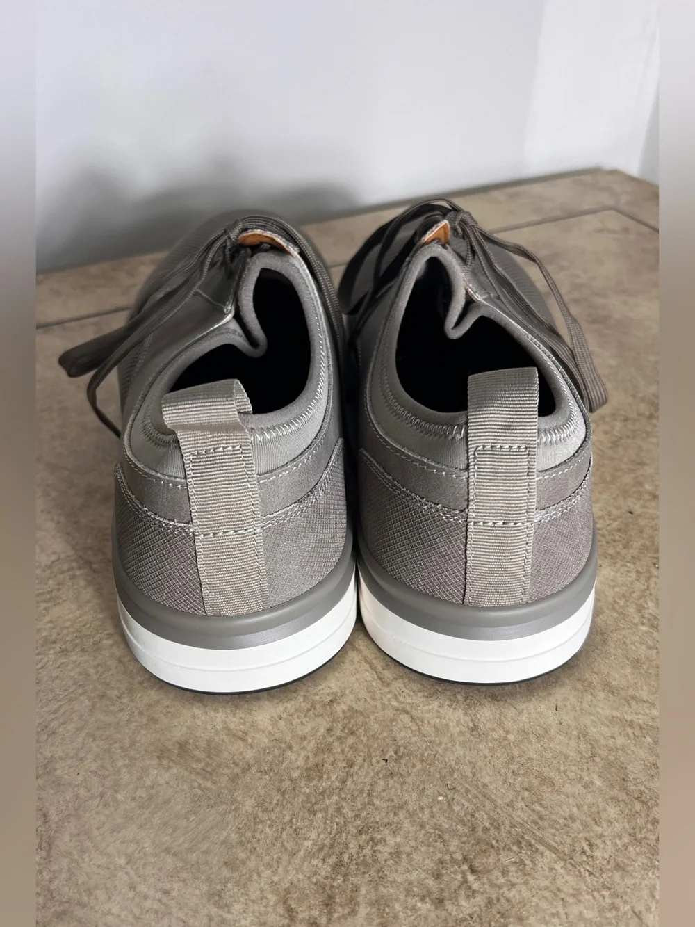 Steve Madden knit gray