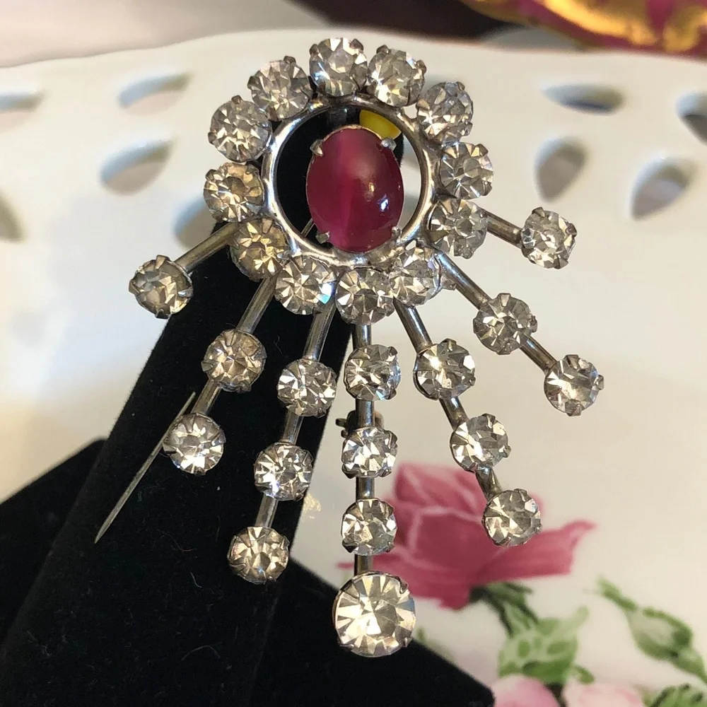 N/A jewelry item