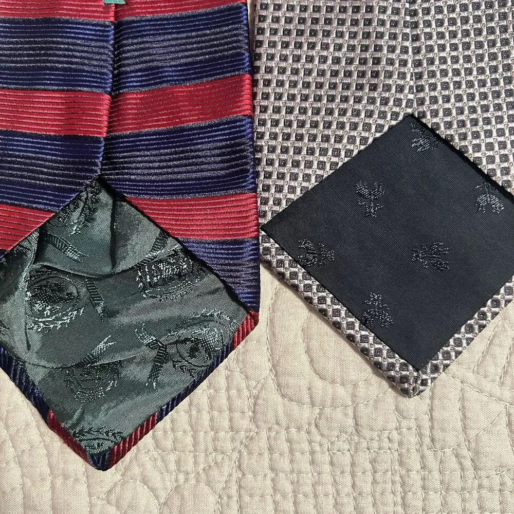 Brooks Brothers, Hilfiger offers background