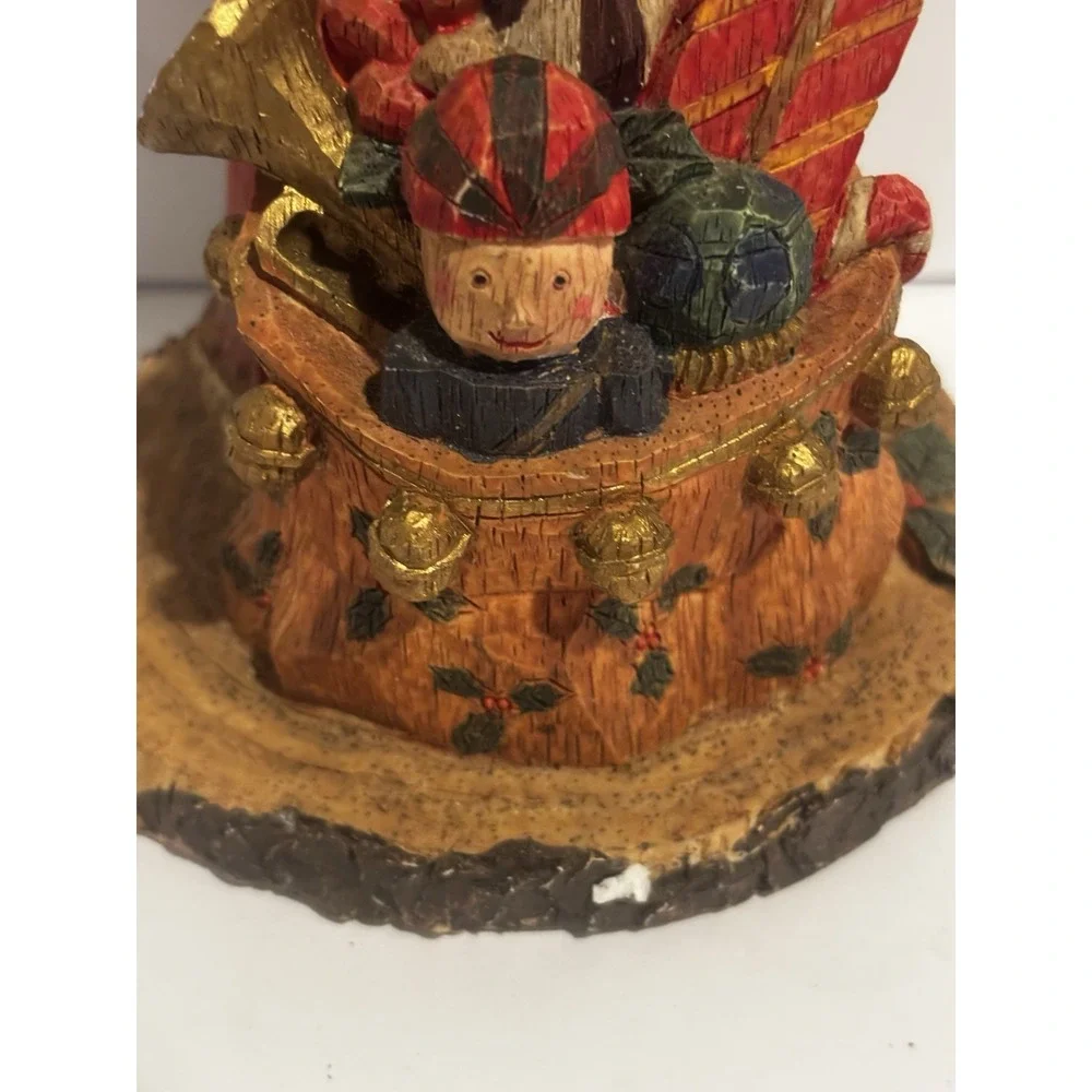 Vintage Christmas Faux Wood‎ Carved Old World Woodland Santa Claus Figurine