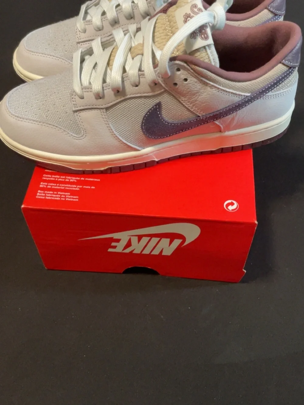 Nike low top
